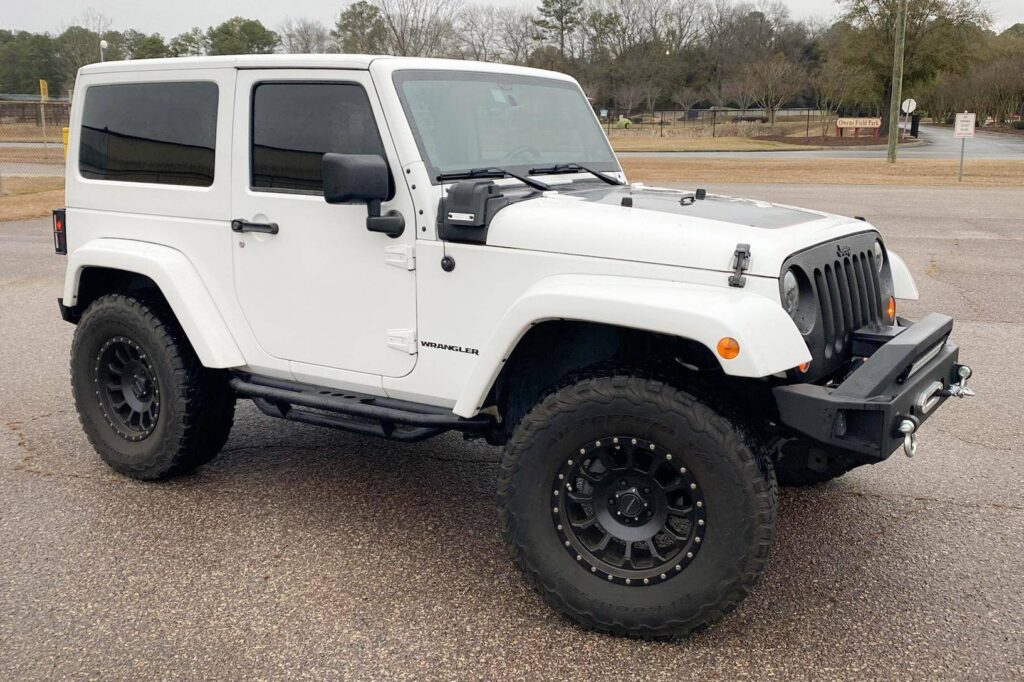 Can you paint a Jeep hardtop white?